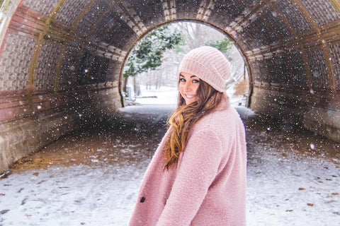 Style and Function: The Best Snow Gear for OnlyFans Content Creators