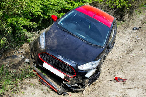 ¿Tuviste un accidente de auto con un conductor sin seguro? ¡Esto es lo que debes hacer!