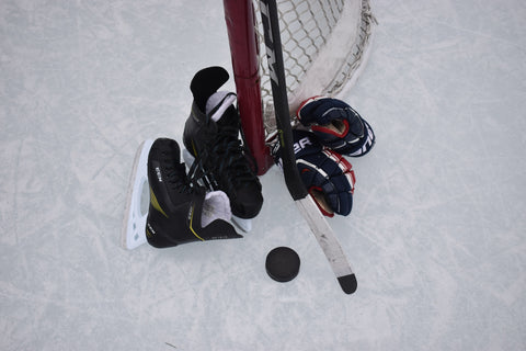 Snowboard vs hockey su ghiaccio: quale sport è più adatto ai bambini?