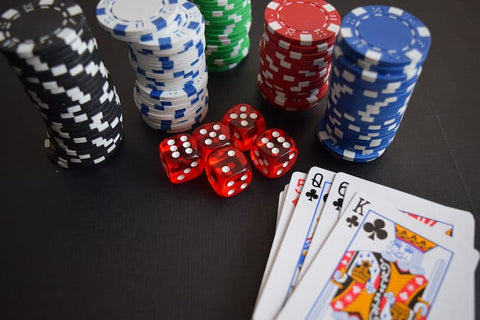 Snow Gear and Poker Strategy: Unveiling the Similarities in Australia