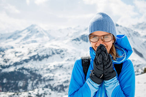Skihandschuhe mit Handgelenkschutz: Funktionieren sie?