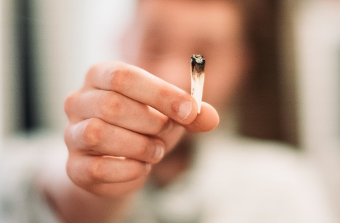 La guía definitiva para elegir la pipa de marihuana adecuada para tu experiencia de fumar