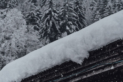 Wie sich das Winterwetter auf Ihr Dach auswirkt
