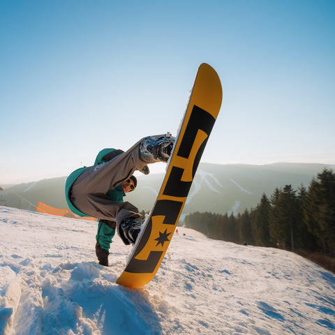 Quelle est la différence entre les chaussettes de ski et de snowboard?