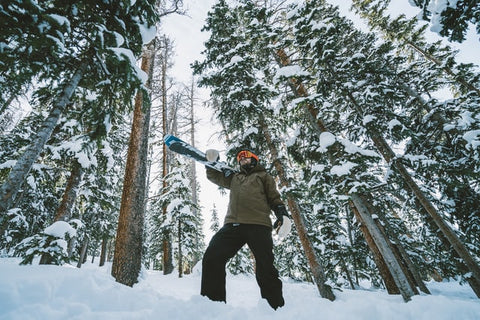 Les pantalons de ski sont-ils censés être amples?