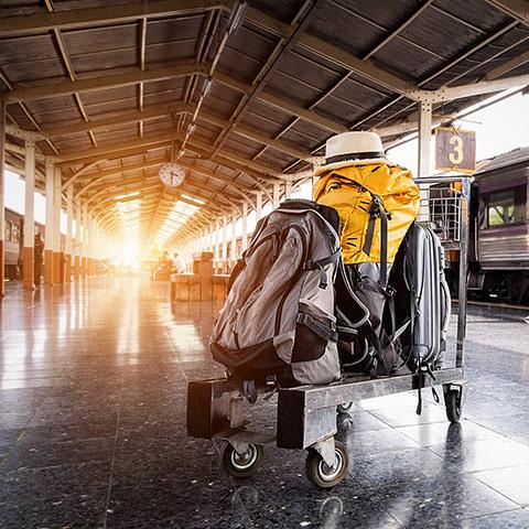 Gepäck - Günstige Skitaschen im Angebot (optionale Räder für die Reise)