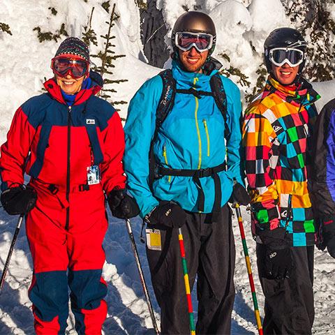 便宜的滑雪装备销售冬季用品和单板滑雪服装在线购买